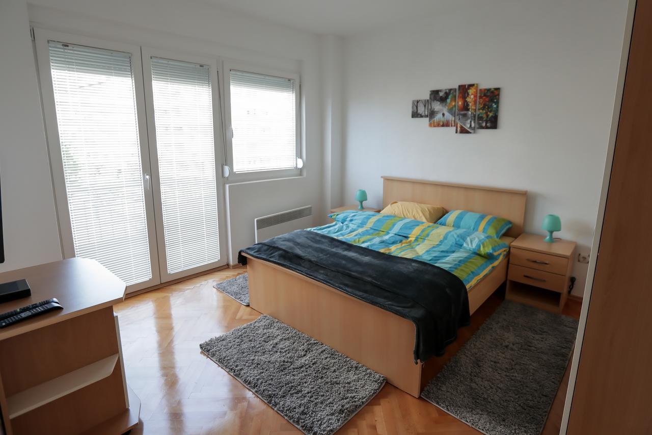 Day&Night Appartement Ohrid Buitenkant foto